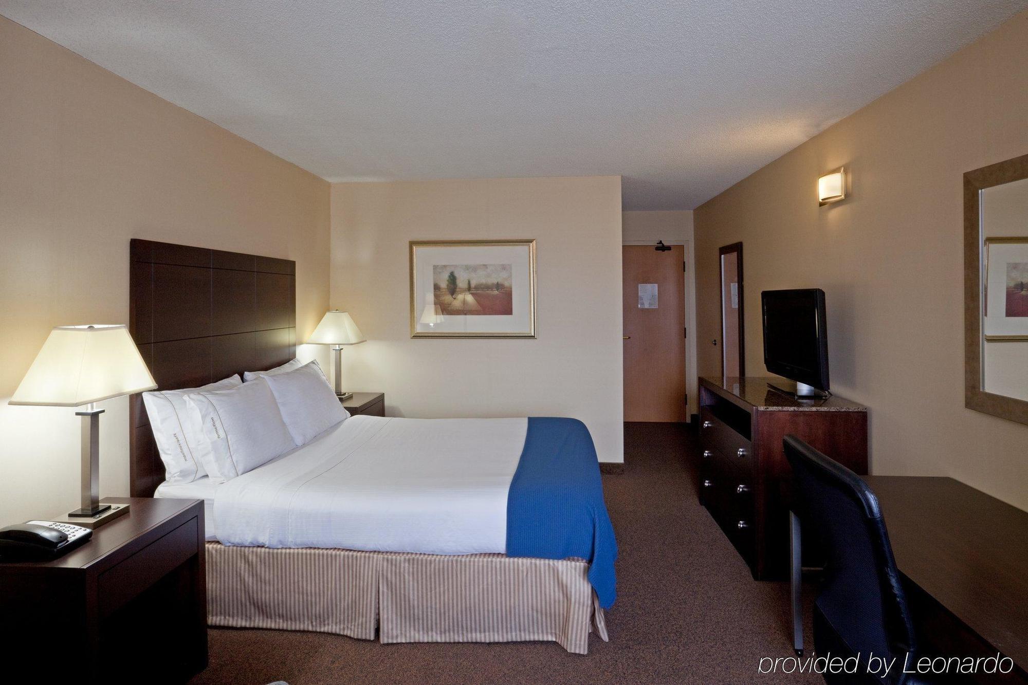 Quality Inn Saint-Jean-Sur-Richelieu Quarto foto