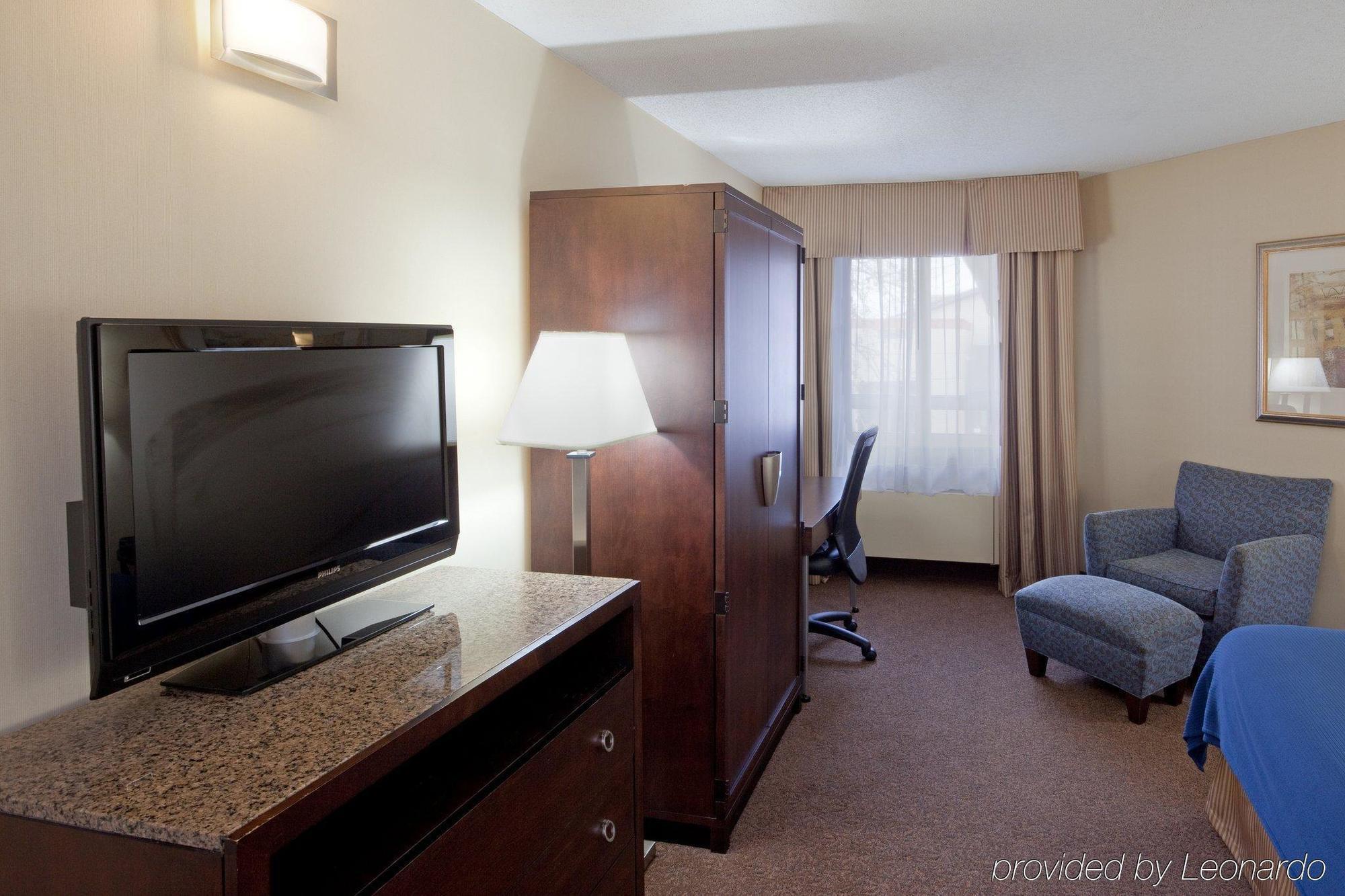 Quality Inn Saint-Jean-Sur-Richelieu Quarto foto